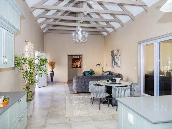 House For Sale in Kingswood Golf Estate, George